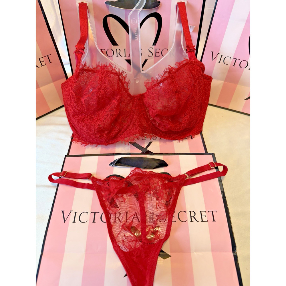 Victoria's Secret Bra Dream Angels 34DDD Medium V-String Red Eyelash Lace